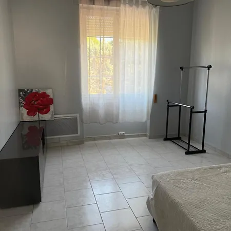 Proche De La Plage, Vue Avec Parking Apartment