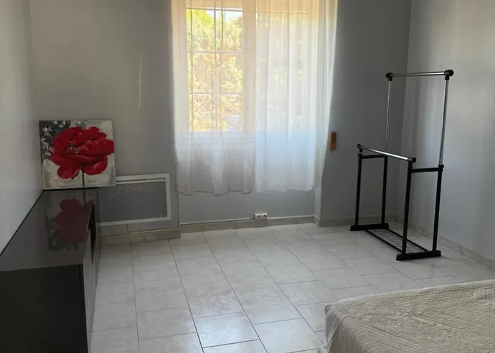 Proche De La Plage, Vue Avec Parking 公寓