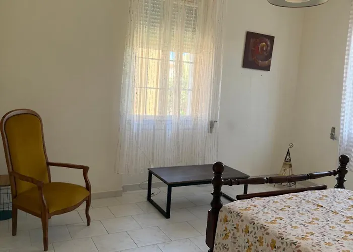 Апартаменты Proche De La Plage, Vue Avec Parking Л'Иль-Рус